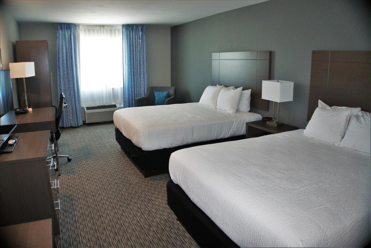 Brookstone Inn & Suites Fort Dodge Kültér fotó