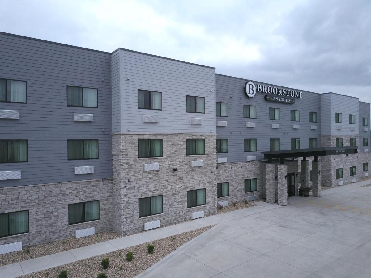 Brookstone Inn & Suites Fort Dodge Kültér fotó